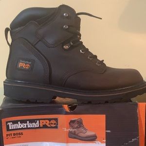 Soft toe work Boot, new in box, never worn.